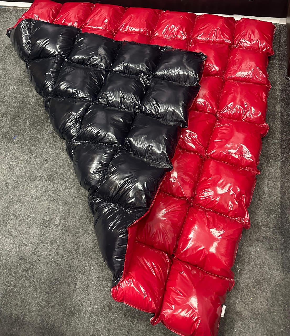 Glossy Nylon Bedding Set