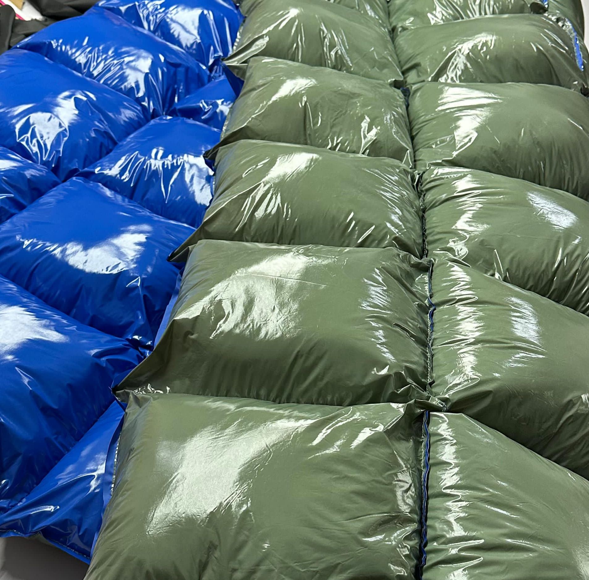 Glossy Nylon Bedding Set